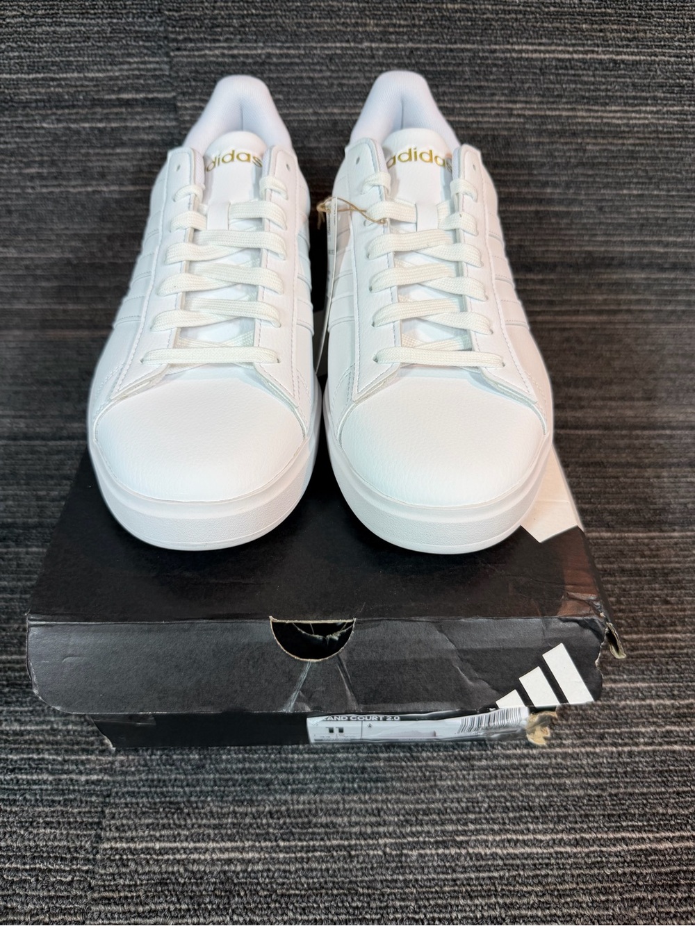 adidas Grand Court 2.0 Cloud White with Gold letters Low Top Sneakers Women’s 11 - Picture 3 of 7